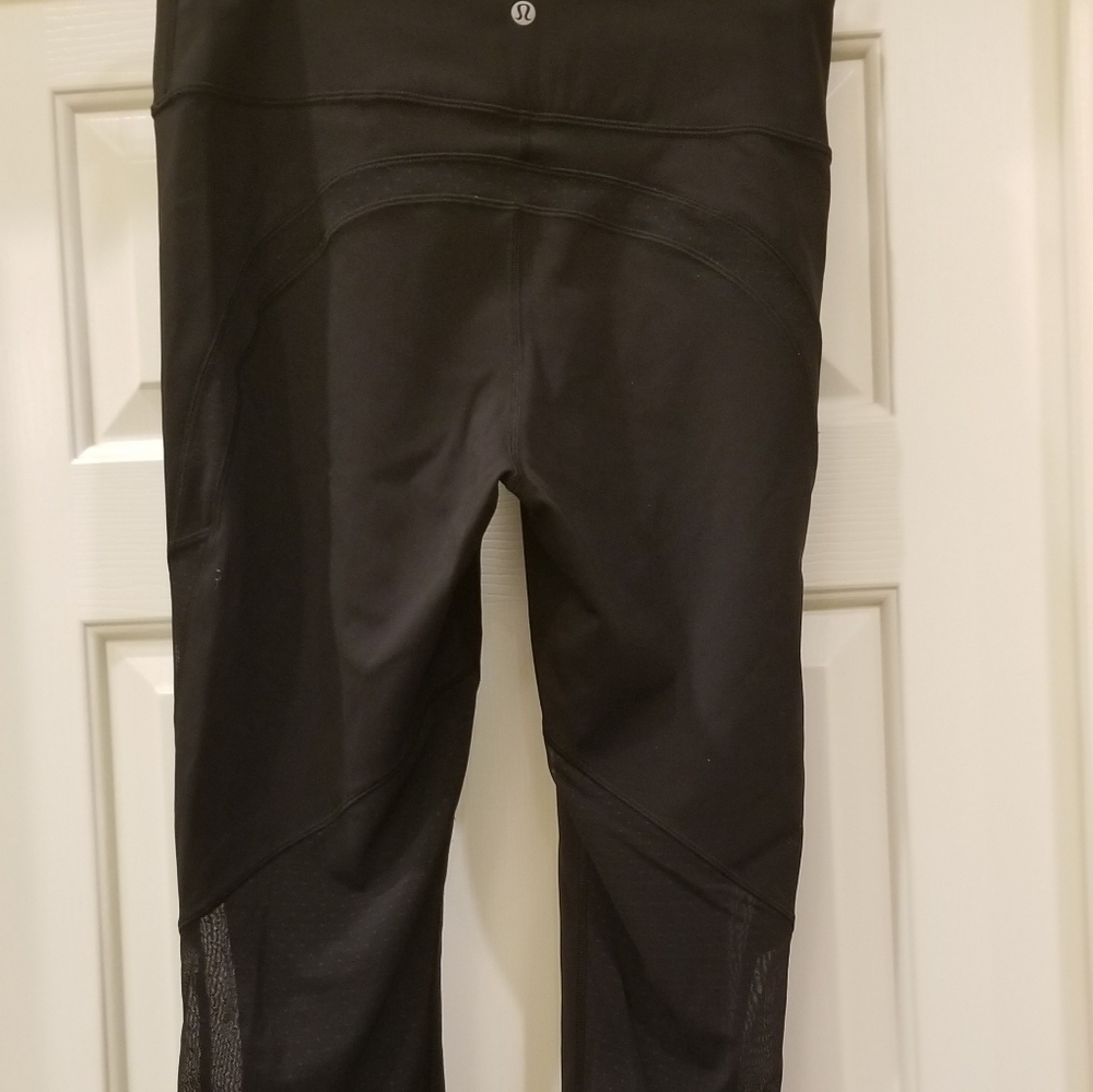 Lululemon Crop Compression tights Sz 12